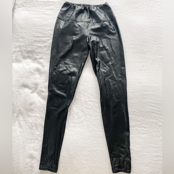Aritzia Daria Vegan Leather Pants - Picture 1 of 5